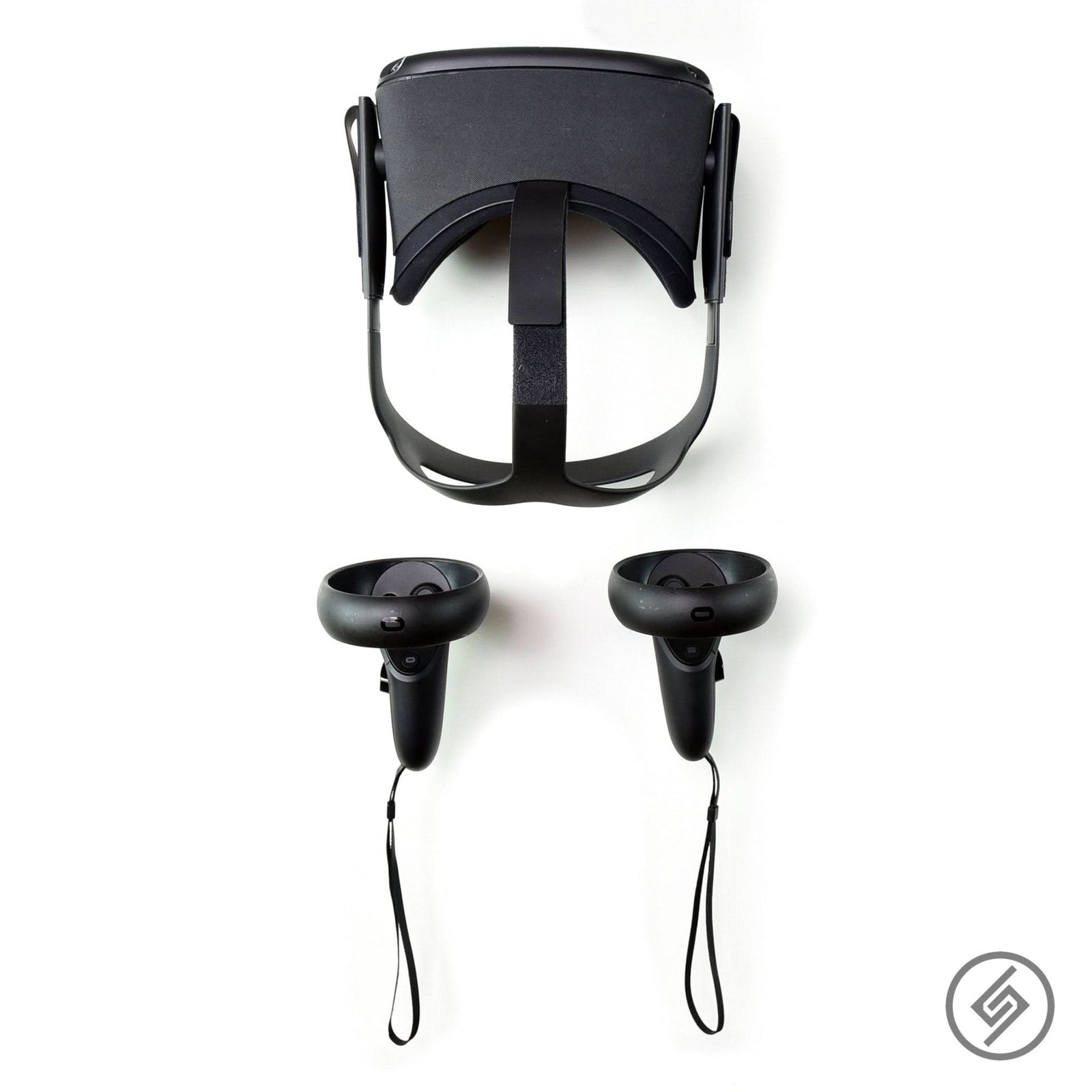 Oculus Quest Mount by Spartan Mounts img - 5 - Mounting and Storage Solution